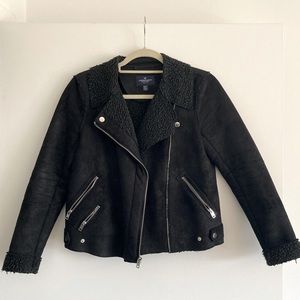 American Eagle Outfitters Bomber Zippered Black Jacket with Sherpa Size XS
